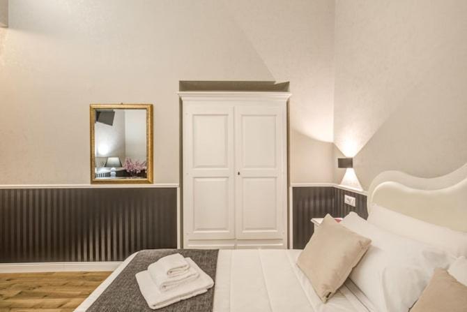 Smart Lux Roma Veneto Hotel Екстериор снимка